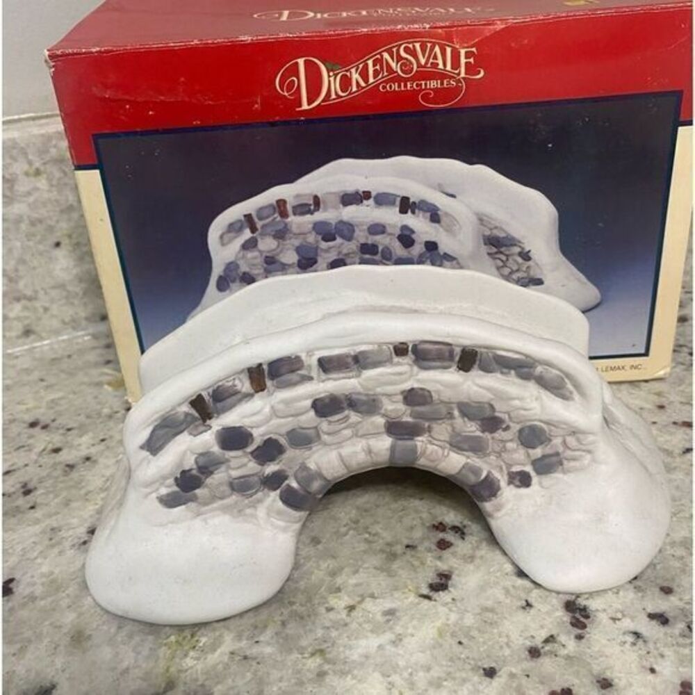 - Lemax Dickensvale Collectibles Village‎ Porcelain Foot Bridge 1991